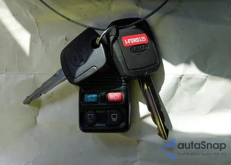 2008 Ford Expedition Xlt z USA, uszkodzony, nr VIN 1FMFU16548LA67360